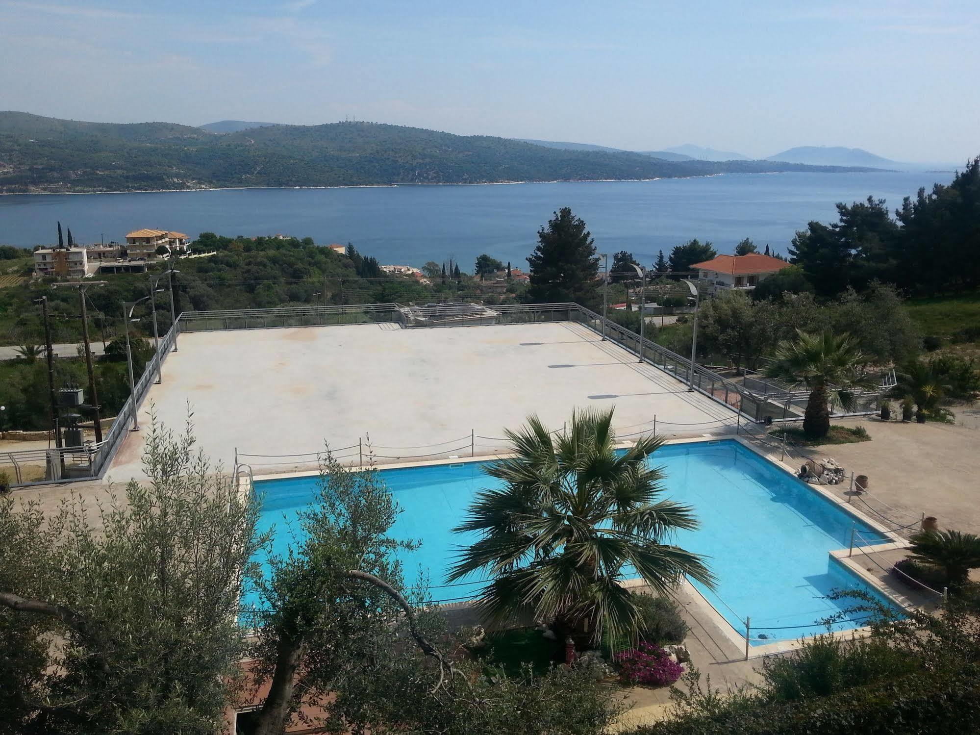 Giannis Village Resort Astakós 外观 照片